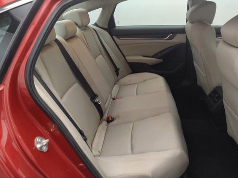 Used 2018 Honda Accord EX image 19