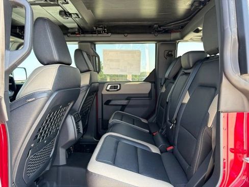 New 2026 Ford Bronco Big Bend w/ Black Diamond Package AWD/4WD image 24