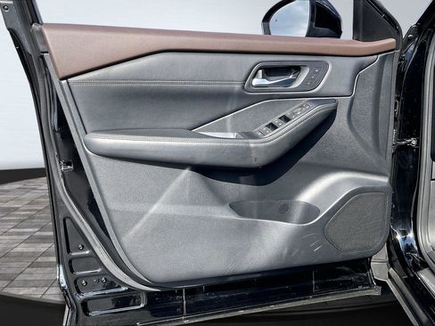 Certified 2023 Nissan Rogue SL w/ SL Premium Package image 24