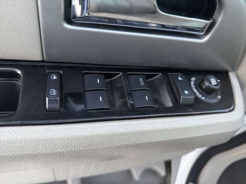 Used 2014 Ford Expedition Limited w/ Equipment Group 301A image 10