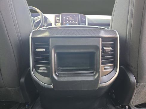 Used 2025 RAM 1500 Big Horn AWD/4WD image 35