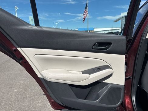 Used 2025 Nissan Altima 2.5 SV image 27