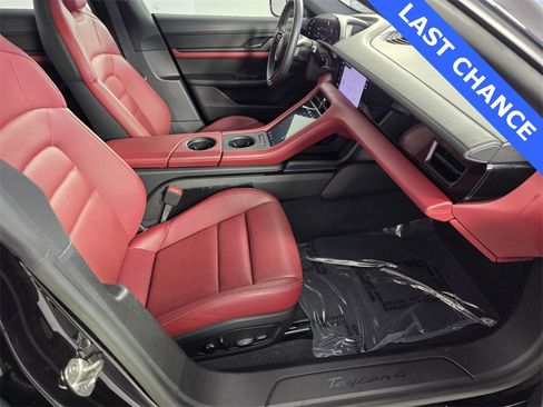 Used 2023 Porsche Taycan 4 Cross Turismo image 27