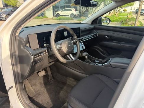 Used 2025 Hyundai Tucson SEL image 3