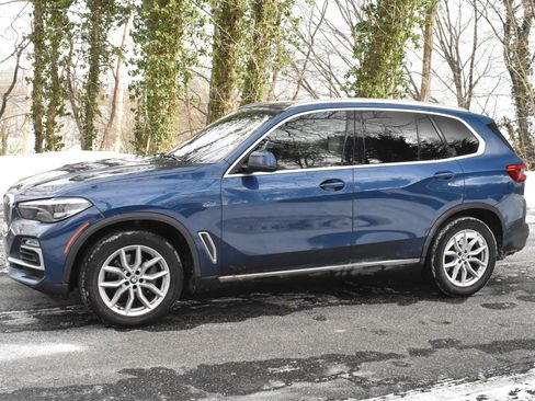 Used 2019 BMW X5 xDrive40i w/ Convenience Package AWD/4WD image 3