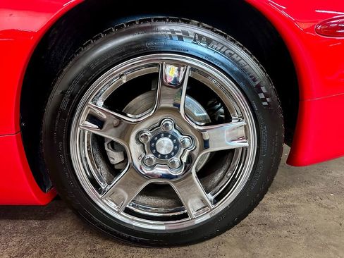 Used 1998 Chevrolet Corvette Convertible w/ Memory Pkg image 26