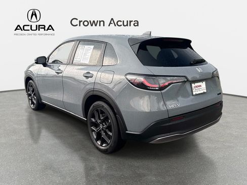 Used 2024 Honda HR-V Sport image 3