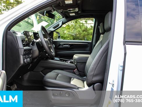 Used 2026 Chevrolet Tahoe Z71 w/ Comfort Package AWD/4WD image 17