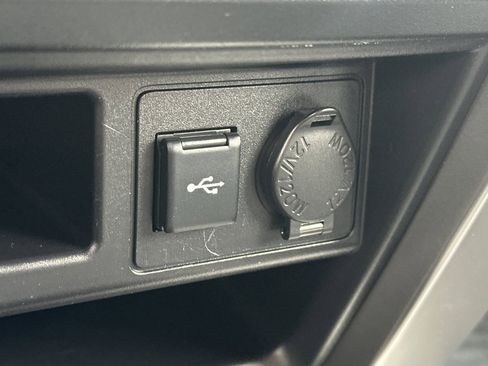 Certified 2024 Toyota 4Runner SR5 Premium image 32