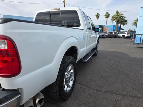 Used 2011 Ford F250 Lariat w/ Lariat Interior Pkg image 3
