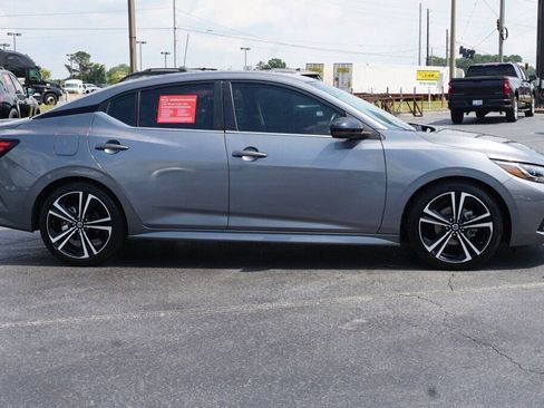 Certified 2023 Nissan Sentra SR w/ SR Premium Package image 8