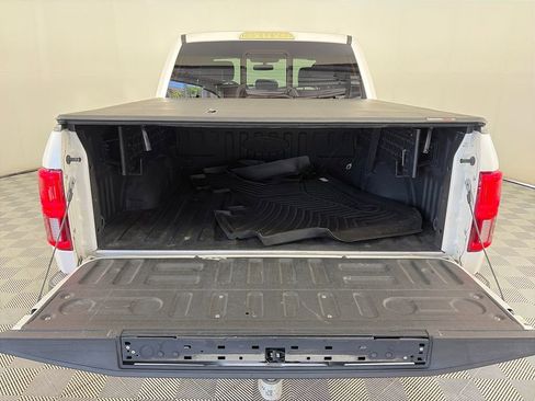 Used 2018 Ford F150 Platinum w/ Equipment Group 701A Luxury AWD/4WD image 28