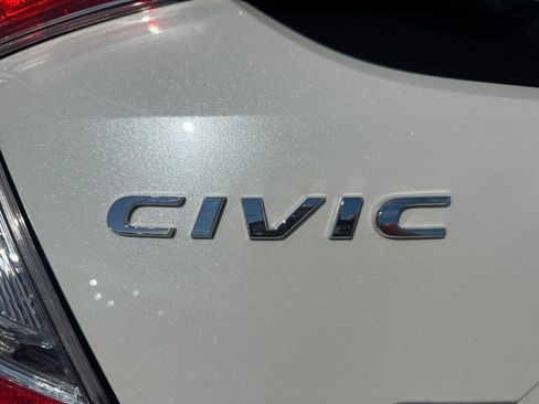 Used 2021 Honda Civic EX image 9