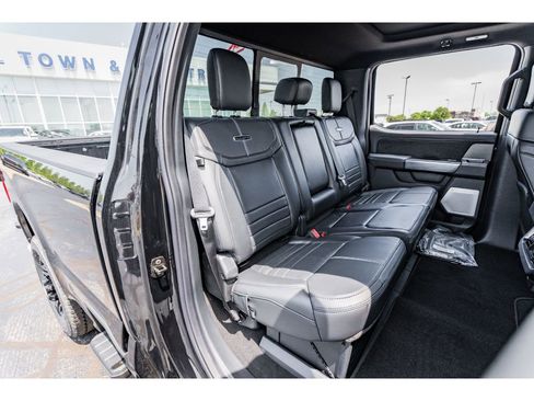 New 2025 Ford F250 Platinum AWD/4WD image 26