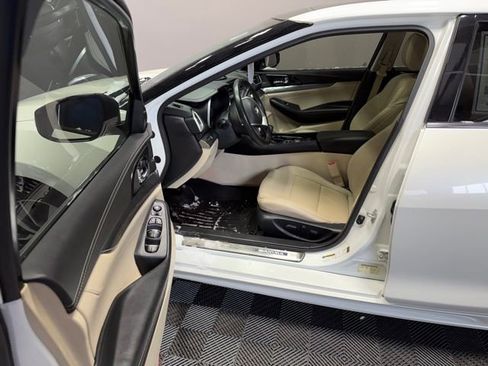 Used 2020 Nissan Maxima 3.5 SL w/ Floor Mat Group image 13