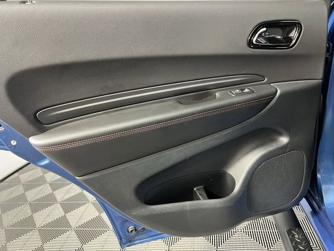 Certified 2025 Dodge Durango GT image 28