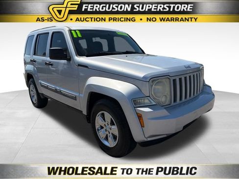Used 2011 Jeep Liberty Sport RWD image 1