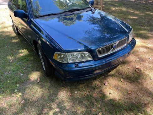 Used 2000 Volvo S40 image 4