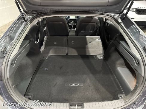 Used 2019 Hyundai Ioniq Plug-In Hybrid image 10