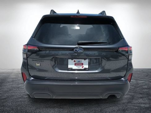 Used 2026 Subaru Forester Premium AWD/4WD image 5