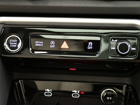 Used 2025 Audi Q5 Premium Plus w/ Premium Plus AWD/4WD image 27