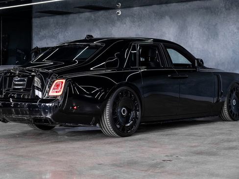 Used 2026 Rolls-Royce Phantom Sedan RWD image 16