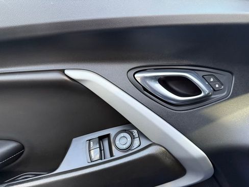 Used 2021 Chevrolet Camaro LT w/ RS Package image 15