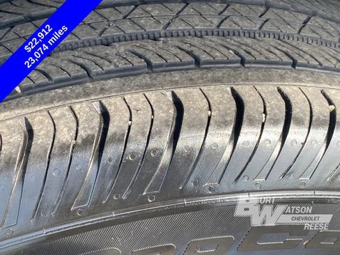 Used 2025 Chevrolet TrailBlazer LT w/ LT Cold Weather Package AWD/4WD image 16