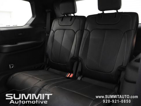 New 2026 Jeep Grand Cherokee L Limited AWD/4WD image 9