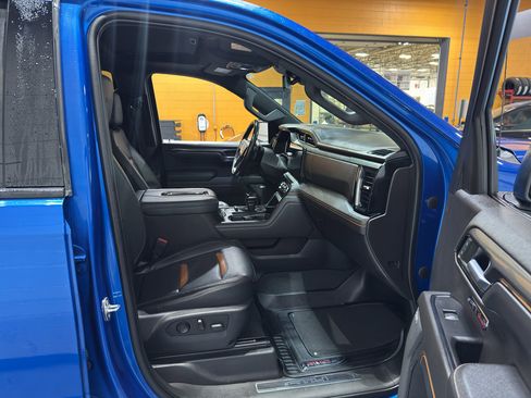 Used 2022 GMC Sierra 1500 AT4 w/ Sierra Safety Plus Package image 22