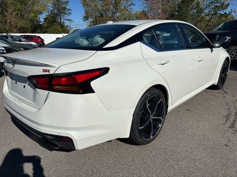 New 2025 Nissan Altima 2.5 SR image 4