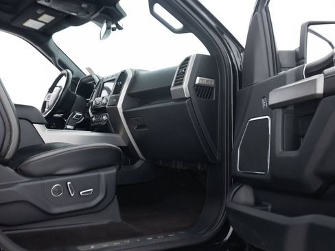 Used 2018 Ford F150 Platinum w/ Equipment Group 701A Luxury AWD/4WD image 35