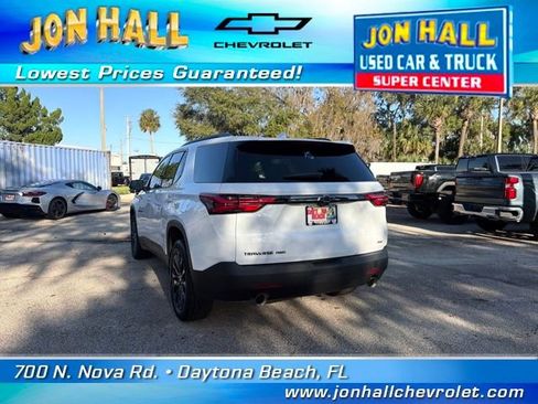 Used 2023 Chevrolet Traverse RS image 8