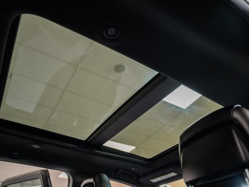 Used 2019 Jeep Grand Cherokee Limited w/ Luxury Group II RWD image 36