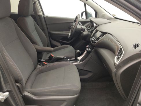 Used 2020 Chevrolet Trax LS w/ Tint and Cruise Package image 21