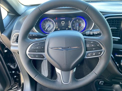 New 2026 Chrysler Voyager LX image 6