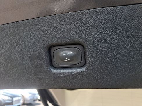 Certified 2023 Lincoln Nautilus AWD image 29