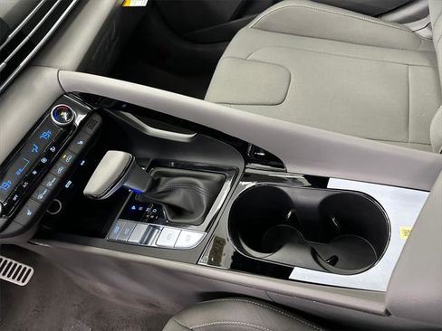 New 2026 Hyundai Elantra SEL Sport image 29