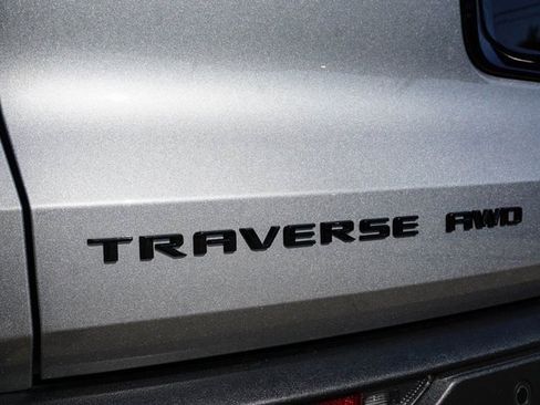 Used 2025 Chevrolet Traverse Z71 w/ LPO, Floor Liner Package image 9