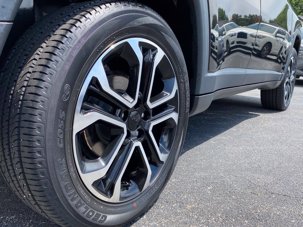 Used 2022 Jeep Compass Limited AWD/4WD image 15