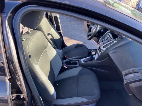 Used 2012 Ford Focus SE image 25
