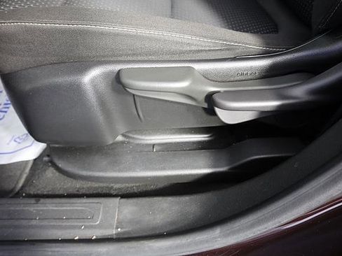 Used 2020 GMC Acadia SLE image 25