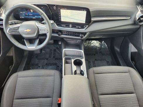 Used 2025 Chevrolet Equinox LT FWD image 27