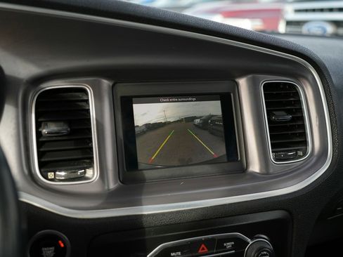 Used 2019 Dodge Charger SXT w/ Leather Interior Group image 14