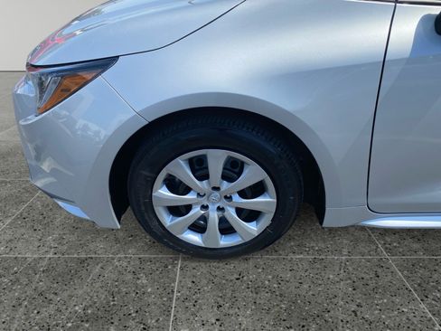 Used 2025 Toyota Corolla LE FWD image 14