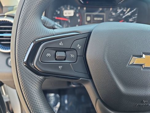 New 2026 Chevrolet Trax LS w/ LS Convenience Package FWD image 16