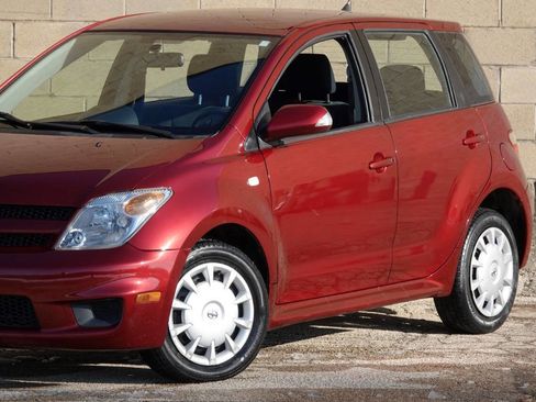 Used 2006 Scion xA FWD image 10