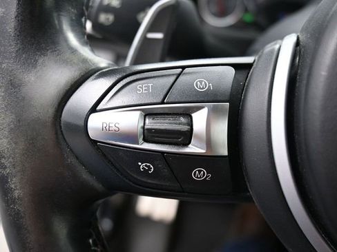 Used 2016 BMW M4 Convertible image 22