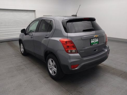 Used 2020 Chevrolet Trax LS w/ Tint and Cruise Package FWD image 5