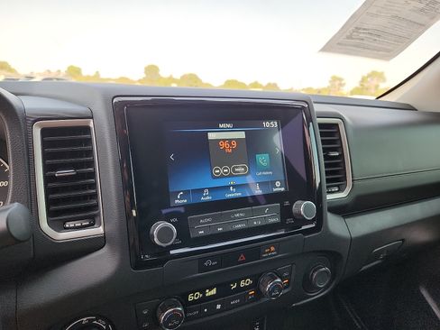 Used 2024 Nissan Frontier SV w/ Hardbody Edition AWD/4WD image 19